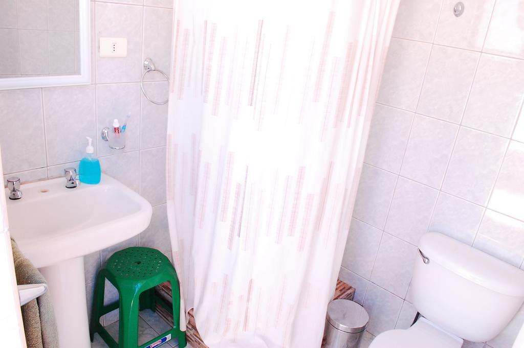 La Casa Del Pueblo Hostal Сан-Педро-де-Атакама Номер фото
